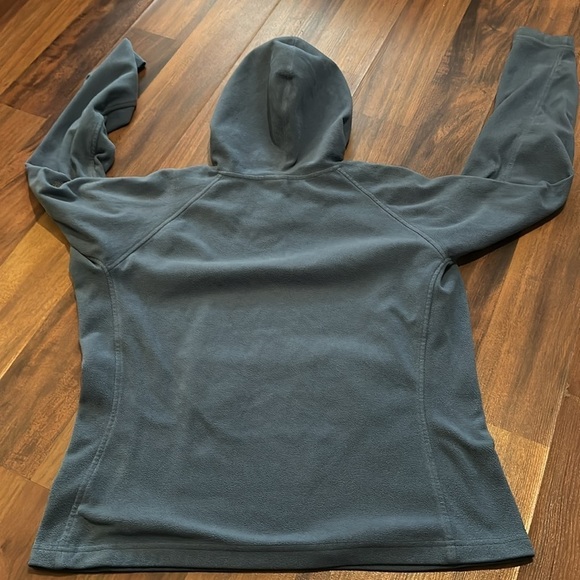 The North Face Women’s Fleece Hoodie Size Medium-Gray Blue Color- Preowned - Picture 4 of 11